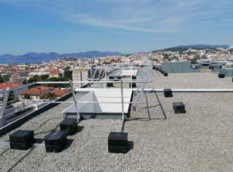 Réaliser une étude pour travaux d'étanchéité d'une toiture terrasse à CANNES